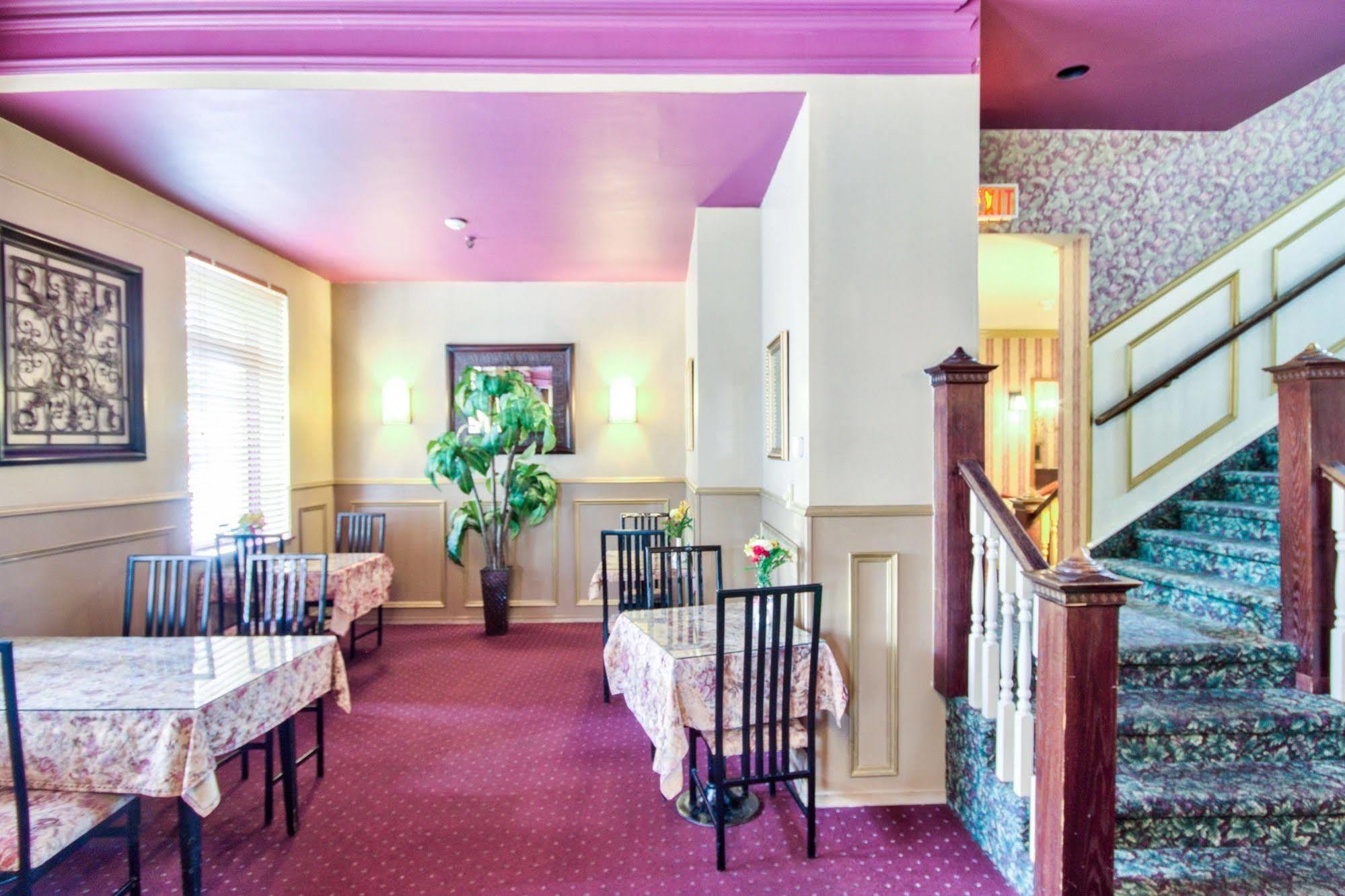 Queen'S Inn Стратфорд Екстер'єр фото