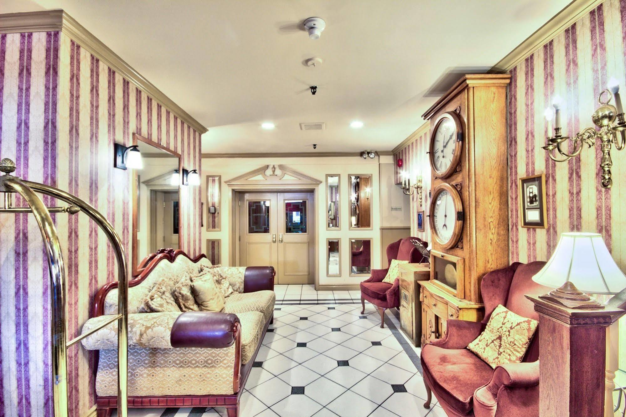 Queen'S Inn Стратфорд Екстер'єр фото